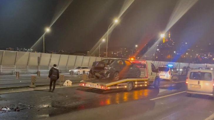 Haliç Köprüsü'nde zincirleme kaza: 4 yaralı