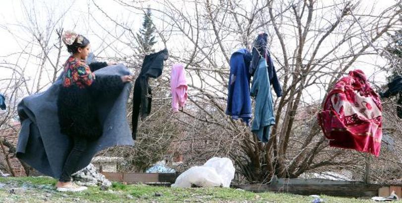 Malatya'da ağaçlar bile çamaşırla doldu