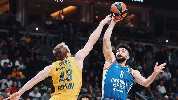 Alba Berlin - Anadolu Efes: 95-93