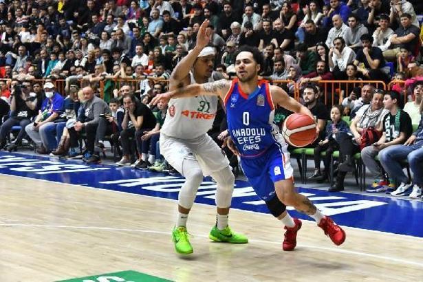 Konyaspor - Anadolu Efes: 83-99