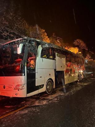 Trabzon'da polisleri taşıyan otobüs alev alev yandı/ Ek fotoğraflar