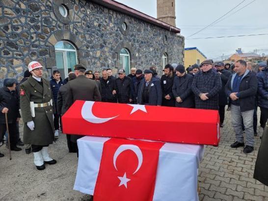 Kalp krizinden yaşamını yitiren asker toprağa verildi