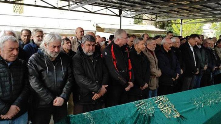 Sinema yazarı Sungu Çapan son yolculuğuna uğurlandı