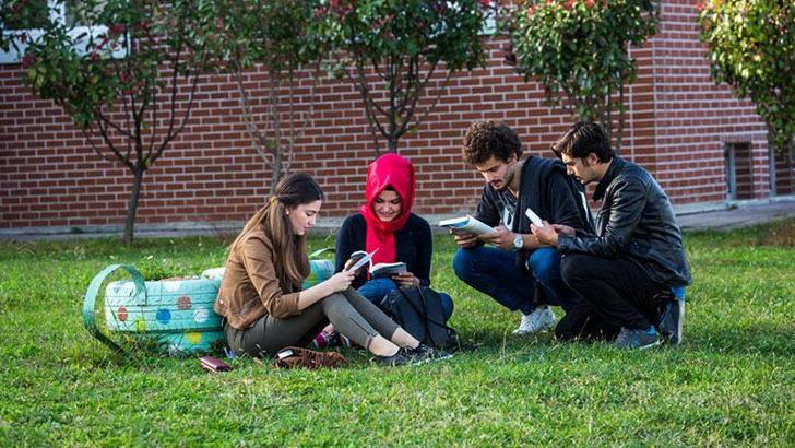 YÖK'ten lisans ve lisansüstü öğrencilerinin burslarına zam