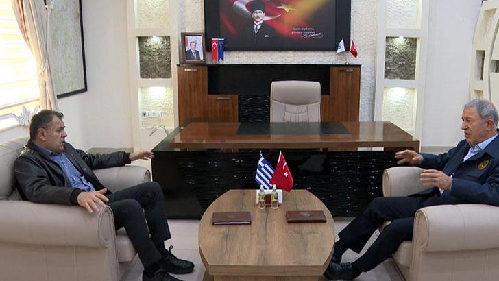 Bakan Akar, Hatay'da Yunanistan Savunma Bakanı ile bir araya geldi