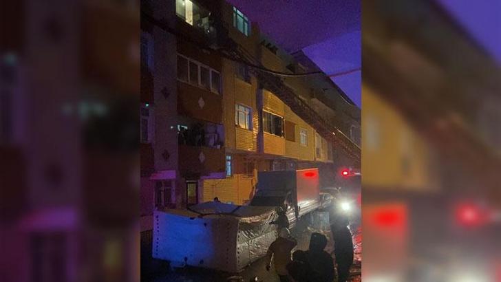 Küçükçekmece'de annesini bıçaklayıp intihar girişiminde bulundu