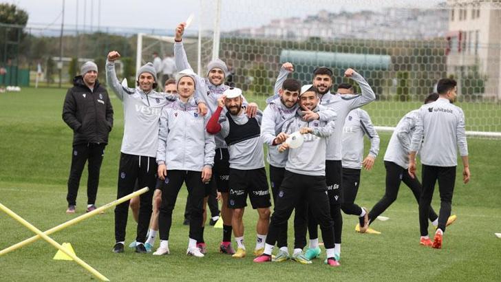 Trabzonspor, Kasımpaşa deplasmanına yeni hocası Derelioğlu ile gitti