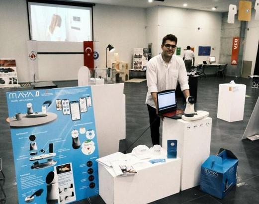 Yaşlılara robot arkadaş 'Maya'