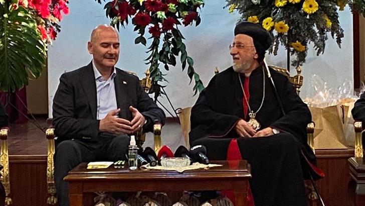 İçişleri Bakanı Soylu Süryani Kadim Meryem Ana Kilisesi'ni ziyaret etti
