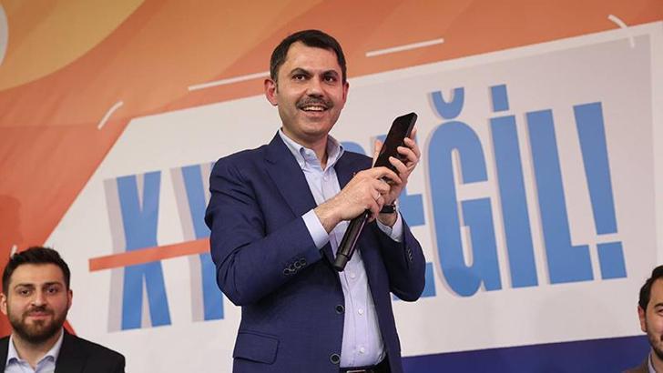 Cumhurbaşkanı Erdoğan, Çevre Şehircilik ve İklim Değişikliği Bakanı Murat Kurum'un telefonundan gençlere seslendi