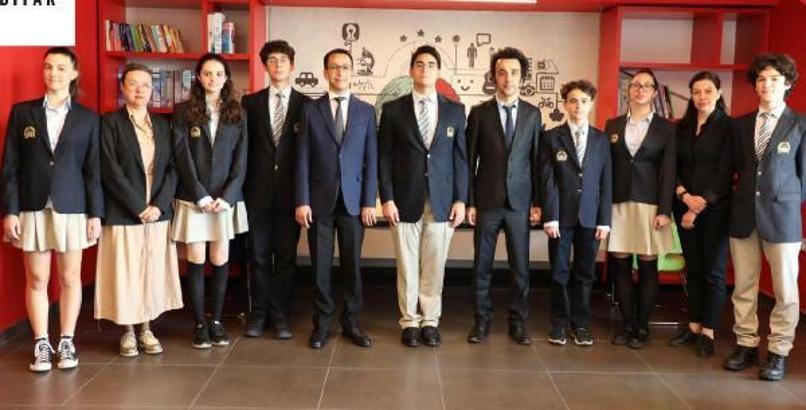 Özel Ege Lisesi öğrencilerinden TÜBİTAK başarısı