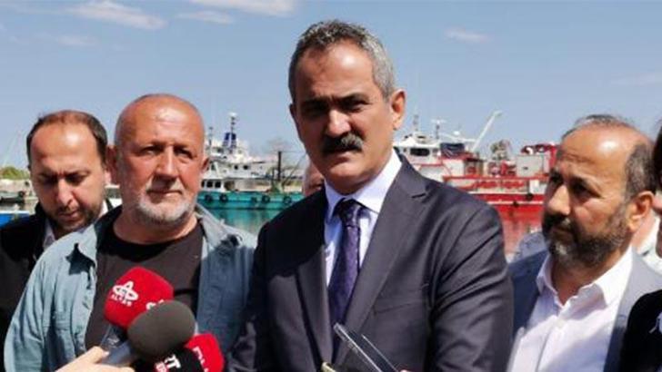 Bakan Özer: Deprem bölgesindeki 12 bin çocuğa bayram hediyesi hazırlandı