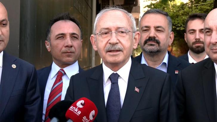 Kılıçdaroğlu, 'Memur Teoman'ı evinde ziyaret etti