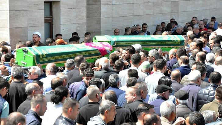 Kazada ölen İlkay ile dedesi son yolculuklarına uğurlandı