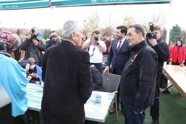 Bakan Dönmez'den Eskişehir'de bayram ziyaretleri