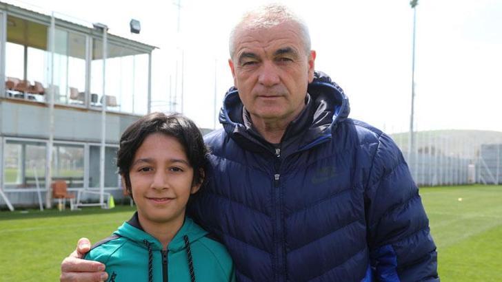 Rıza Çalımbay görevini depremzede Abdullah'a devretti