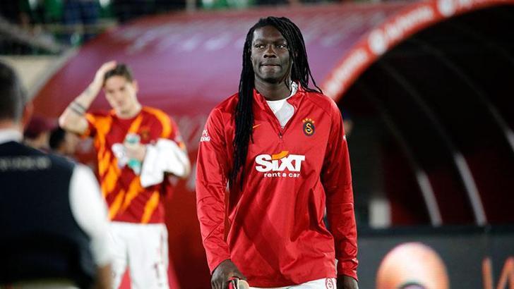 Galatasaray'da Gomis krizi çözüldü