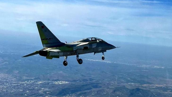 Hürjet ilk uçuşunu gerçekleştirdi