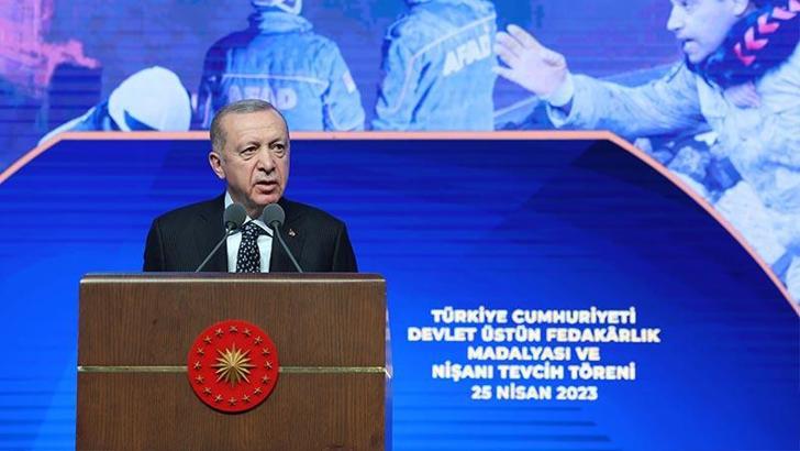 Erdoğan: Deprem bölgesinde 1 yıl içinde 319 bin konut teslim edeceğiz
