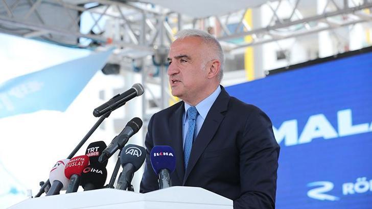 Bakan Ersoy: Devlet ve millet olarak birbirimize tutunup, ayakta kaldık