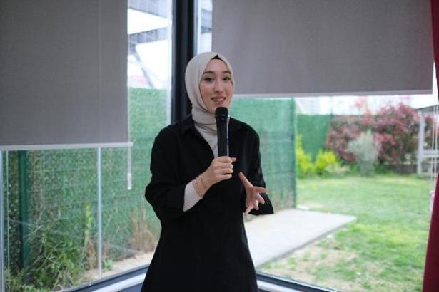 Rümeysa Kadak: İlk kez AK Parti’ye oy verecek rekor düzeyde genç olacak