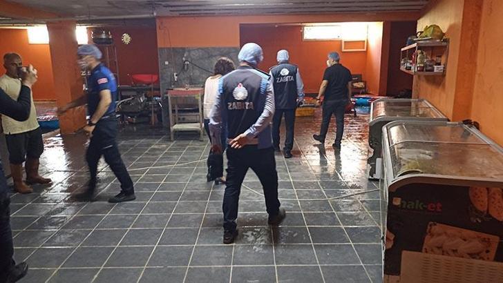 Mersin'de kaçak sakatat deposuna baskın