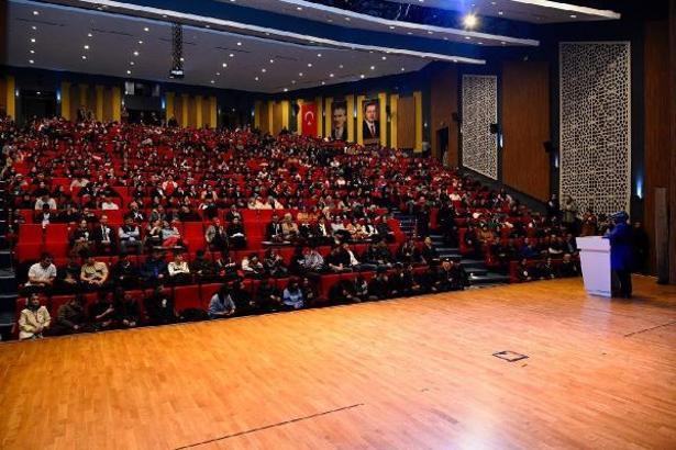 Sancaktepe'de 'Genç Gelecek Kariyer Günleri' başladı