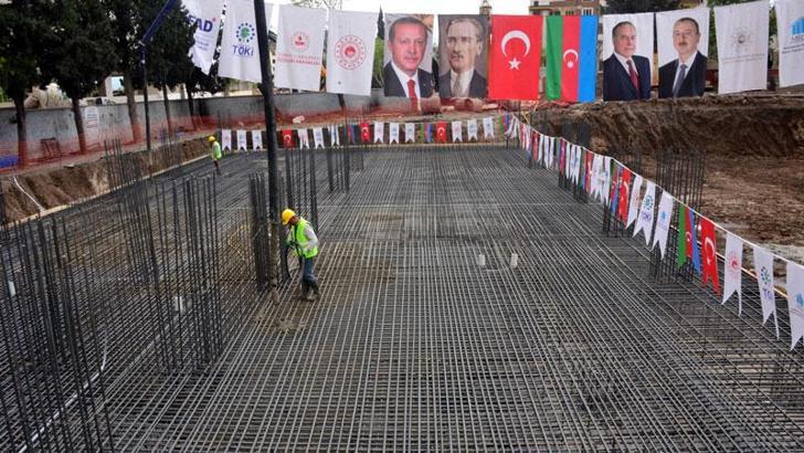 Azerbaycan'ın yapacağı 1000 konutun temeli atıldı