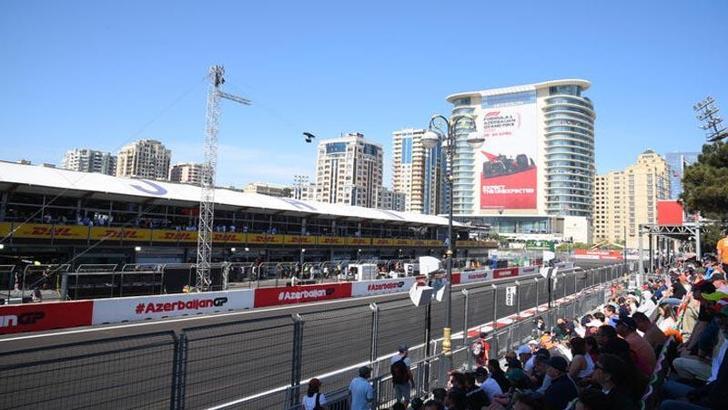 Formula 1 Bakü Grand Prix'sinde kazanan Sergio Perez