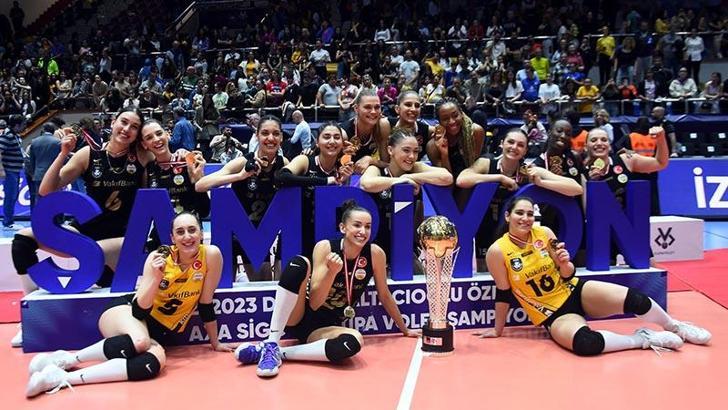 VakıfBank üst üste 3'üncü kez şampiyon