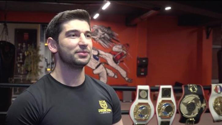 Şampiyon kick boksçu depremzedeler için ringe çıkıyor