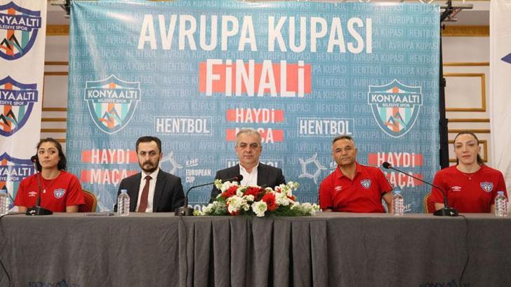 'Mavi Kelebekler', Hentbol Avrupa Kupası Finali için taraftar desteği istedi