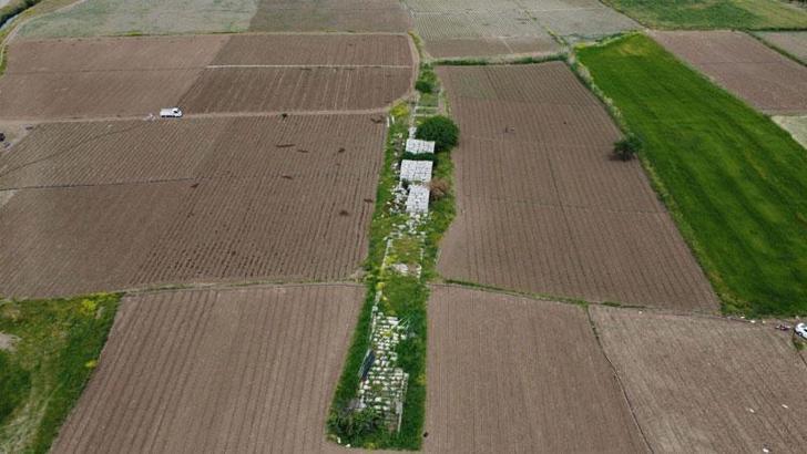 Domates tarlaları arasındaki tarihi köprü, ‘turizme kazandırılsın’ önerisi