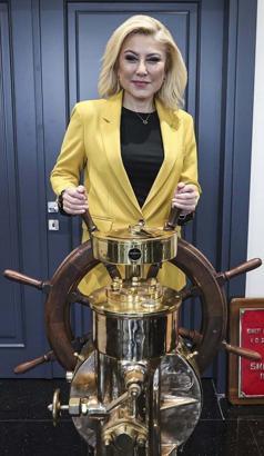 Şebnem Bursalı: Yabancı dergilere en güzel kapak 14 Mayıs'ta seçim sandıklarında Türk milleti tarafından verilecek