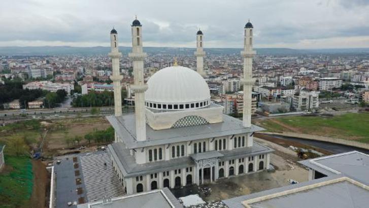 Batman'daki dijital kubbeli Necat Nasıroğlu Külliyesi, 10 Mayıs'ta açılacak