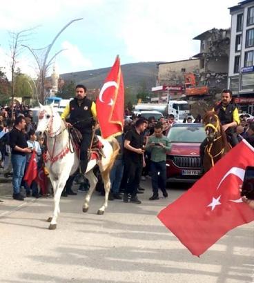 Bayburt’ta Togg’a cirit atıyla karşılama