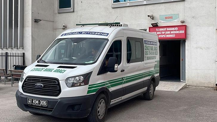 Kocaeli'de, denizde ceset bulundu