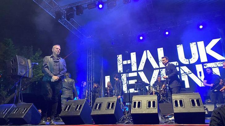 Küçükçekmece 19 Mayıs'ı Haluk Levent konseri ile kutladı