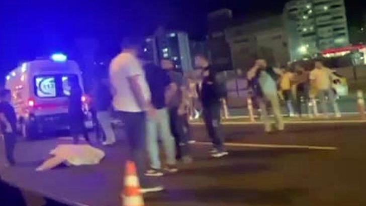 Yolun karşısına geçmek isterken otomobilin çarpmasıyla öldü