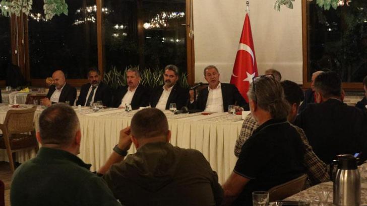 Bakan Akar: Son 5 yılda 3 milyondan fazla kişi yasa dışı geçiş yapmaya çalışırken engellendi