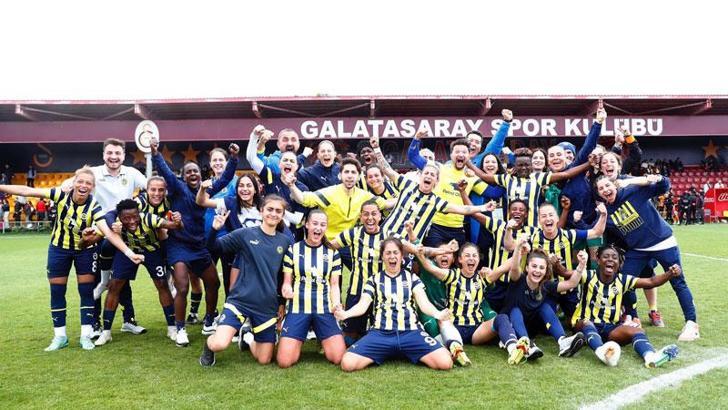 Kadınlar Futbol Süper Ligi'nde ilk finalist Fenerbahçe