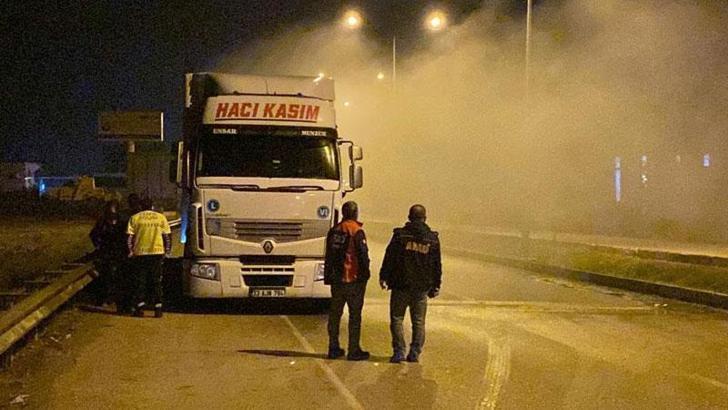 Hidroklorik asit yüklü TIR'da 'duman' paniği