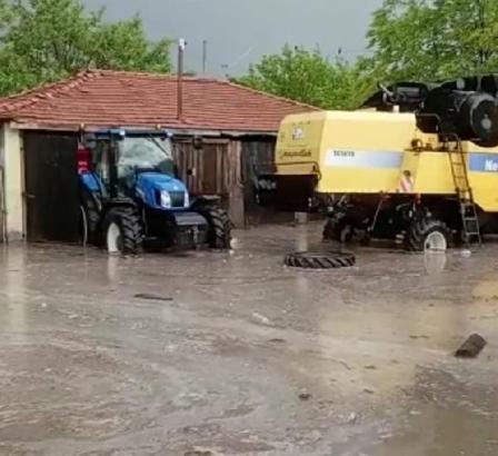 Çorum’da sağanak etkili oldu, tarım alanları zarar gördü