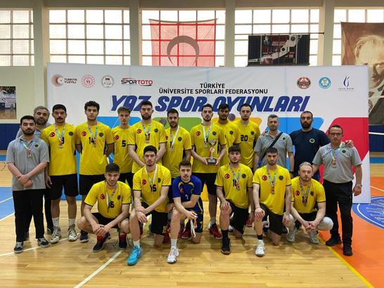 Beykent Erkek Voleybol Takımı Türkiye ikincisi oldu