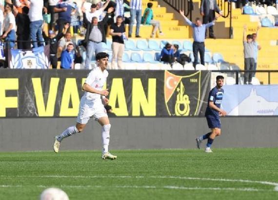 Boluspor'da genç Rojhat, sağlam geliyor