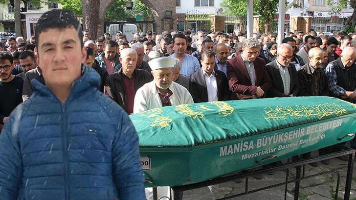 Kula'da yüzme eğitimi için gittiği havuzda boğulan Cemil Eren, son yolculuğuna uğurlandı