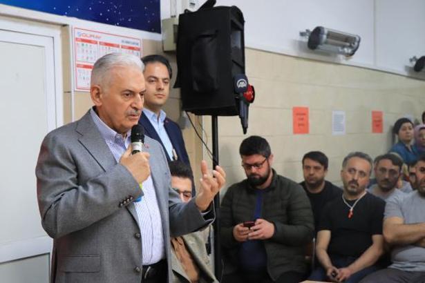 Binali Yıldırım Eyüpsultan'da fabrika çalışanlarıyla biraraya geldi