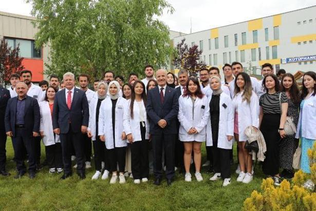 YÖK Başkanı Özvar: Keramet diplomada değil, sizin gayretlerinizde