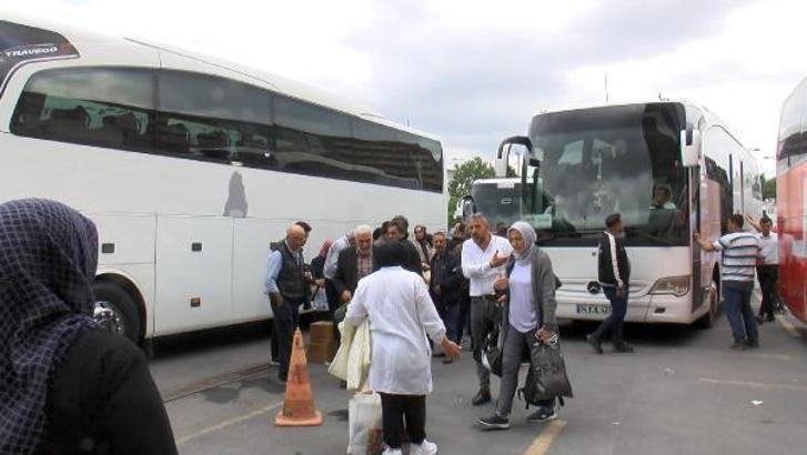 Ak Parti İstanbul İl Başkanlığı'ndan farklı şehirde oy kullanacaklar için 815 otobüs