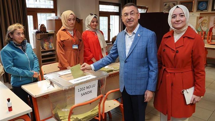 Fuat Oktay, Ankara'da oyunu kullandı